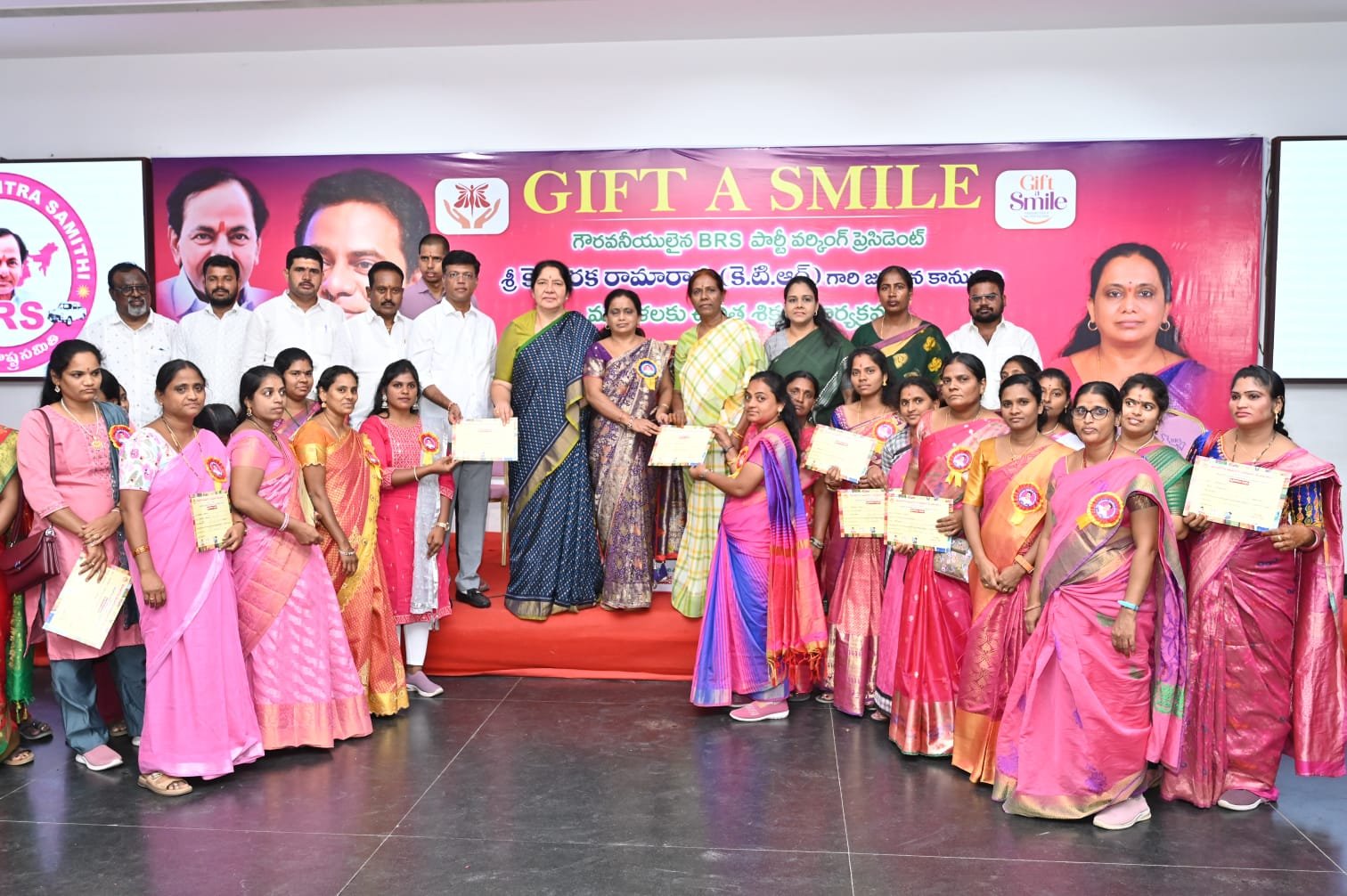 మహిళల ఆర్థిక స్వావలంబనకు నైపుణ్య శిక్షణలు ఎంతో దోహదం
