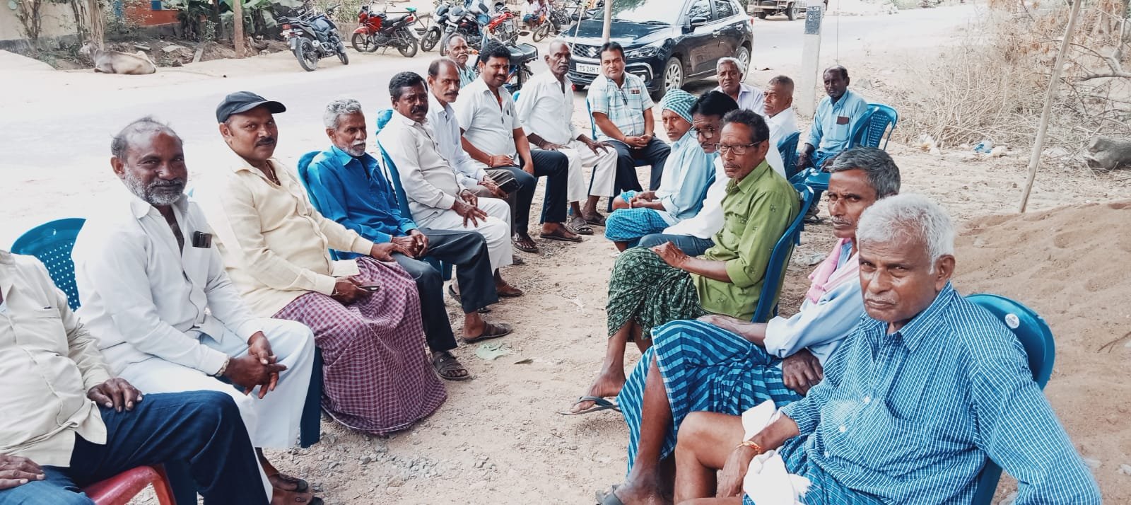 గీతన్నల చైతన్య యాత్రను జయప్రదం చేయండి