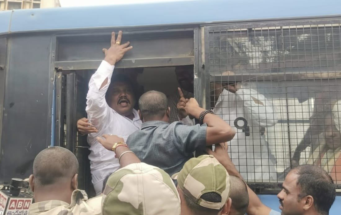 అక్రమ అరెస్టులతో బిజెపి నాయకులను భయపెట్టలేరు - Additional Image