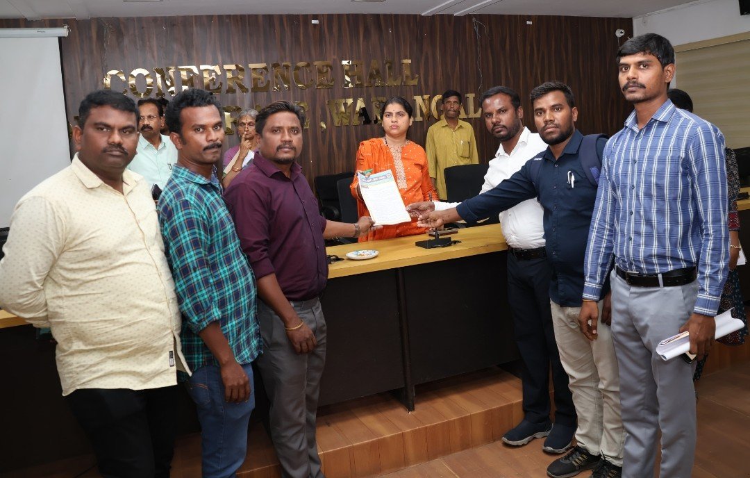 చెన్నారం లబ్ధిదారులకు వెంటనే ప్లాట్లు కేటాయించి, పట్టాలు అందించాలి
