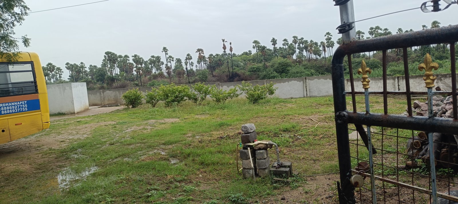 కబ్జా కోరల్లో ఆకేరు వాగు..! - Additional Image