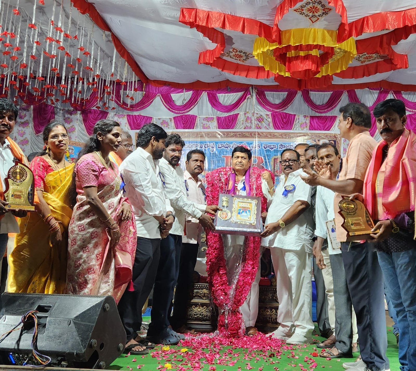 కళాకారుల ప్రతిభ సమాజానికి ఎంతో అవసరం